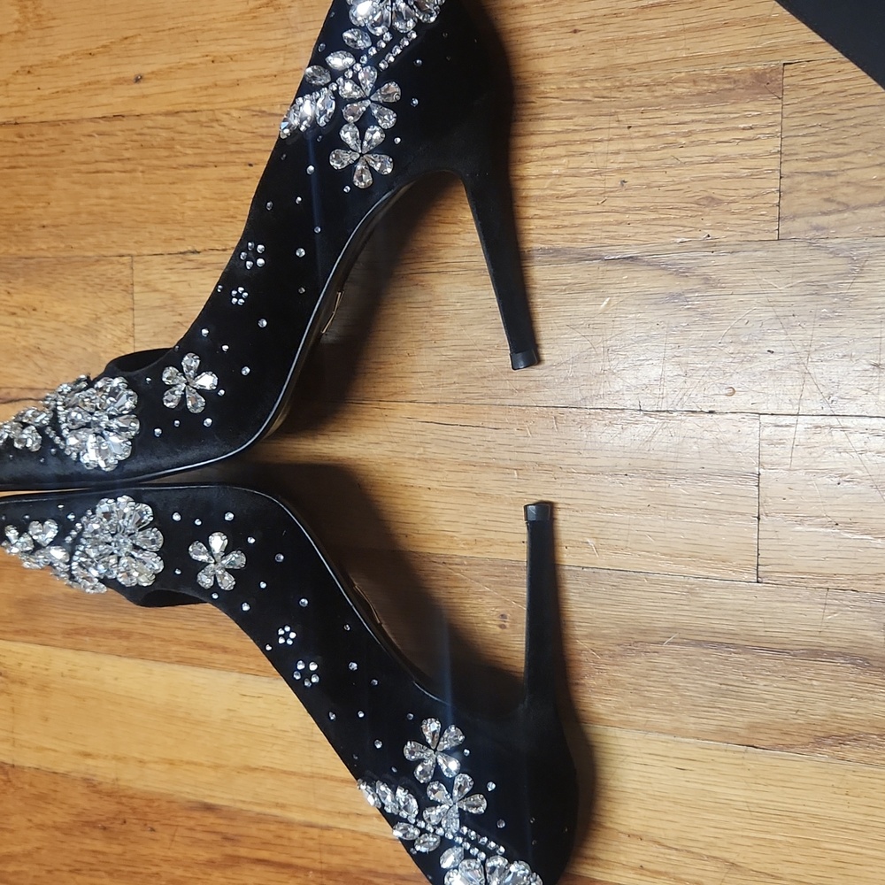Express Black Embellished Heels 6, NWT - Picture 2 of 8